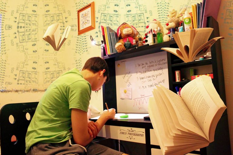 studying-951818_1280-1-768x512.jpg