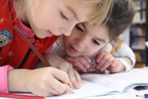 Read more about the article How Home Tuition Benefits Students in Singapore